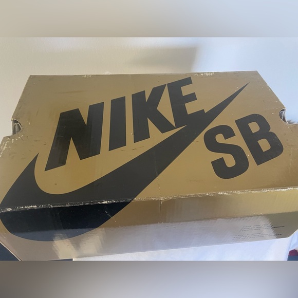 Nike Dunk SB - Gibson 4.5 - Picture 8 of 9